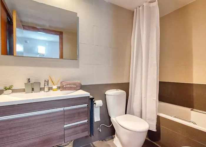 Superior One-Bedroom Apartment